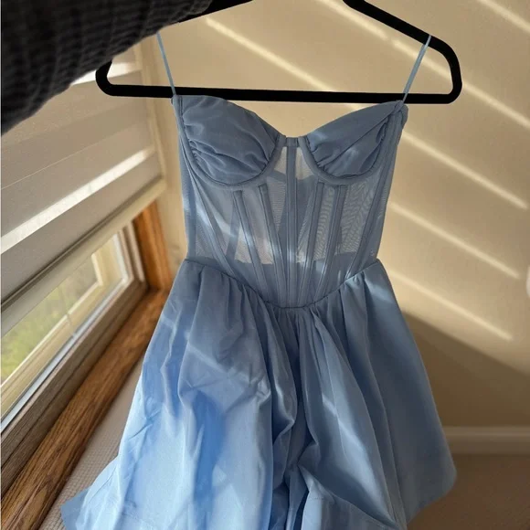 New! BARDOT Cinderella Hart corset mini dress - Picture 2 of 11